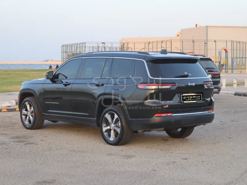 2023 جييب جراند شيروكي ليميتد