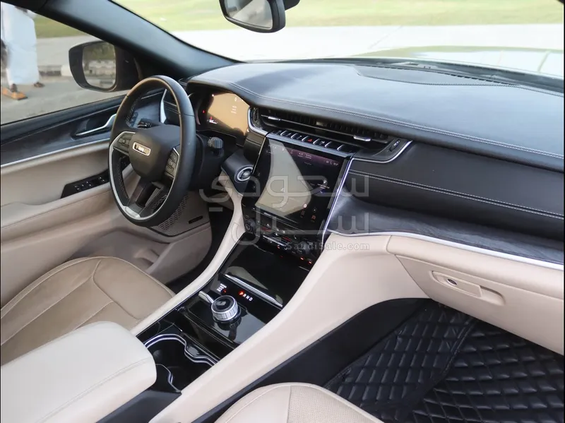 2023 جييب جراند شيروكي ليميتد