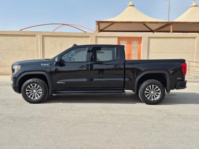 2022 جي ام سي سييرا اي تي 4