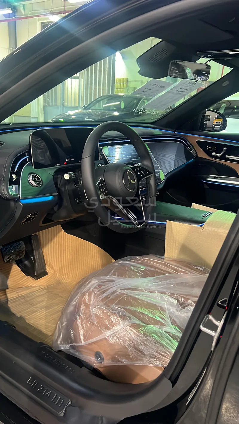 2025 مرسيدس - بنز إي 200