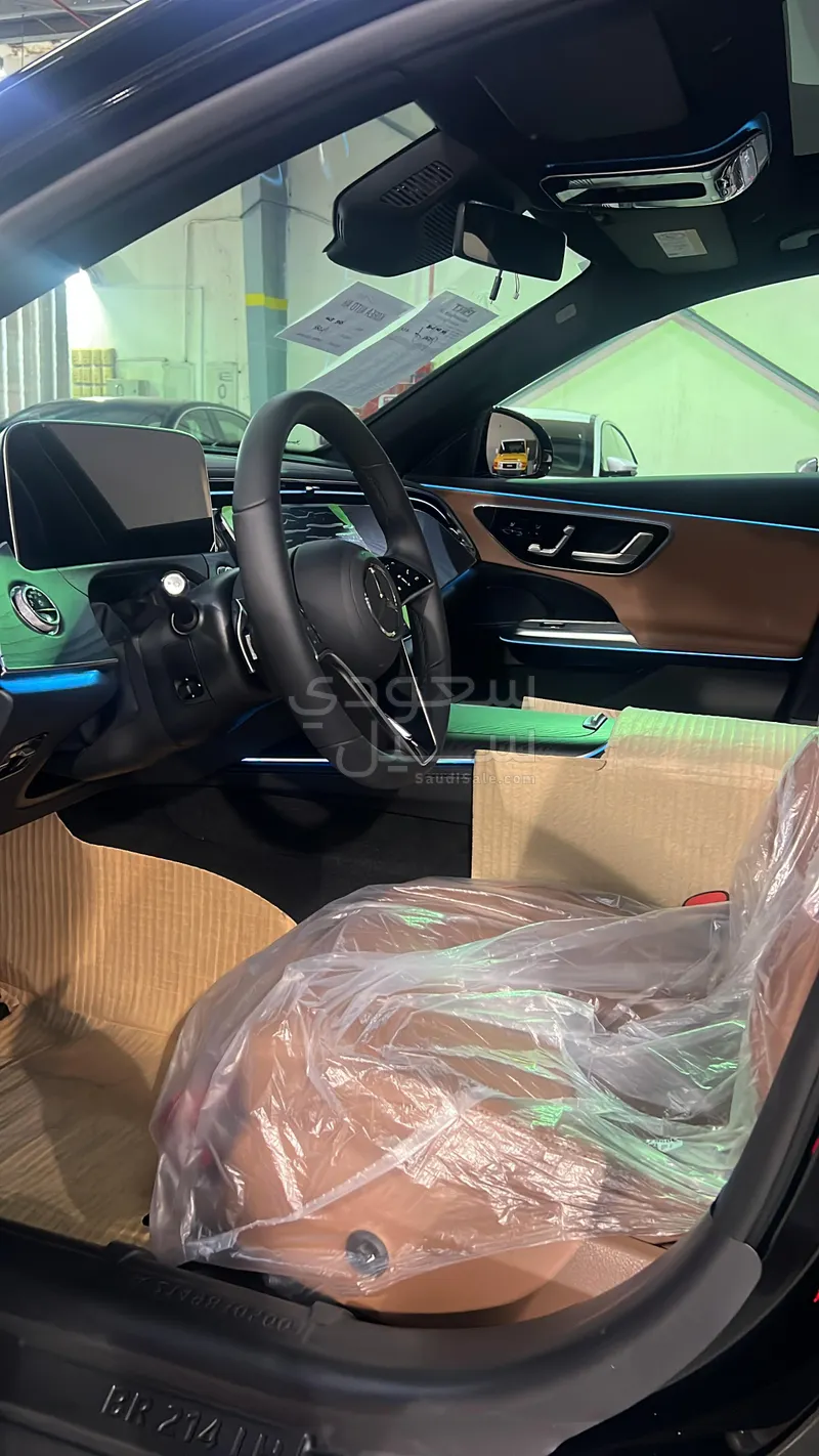 2025 مرسيدس - بنز إي 200