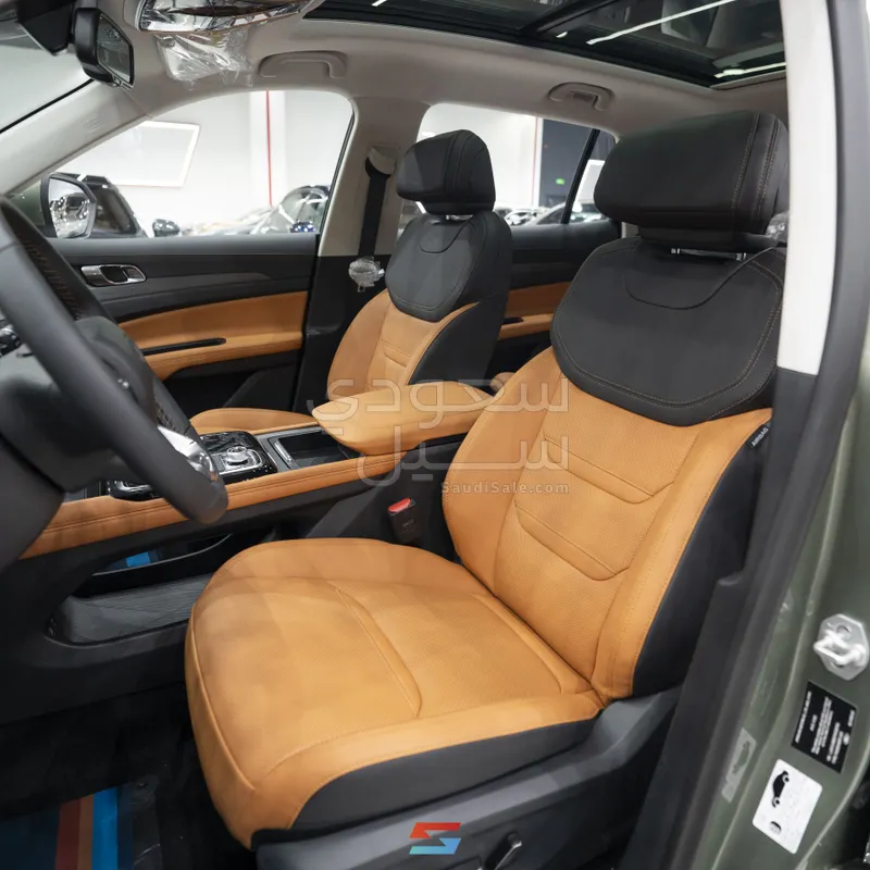 2026 فورد تيريتوري تيتانيوم بلس