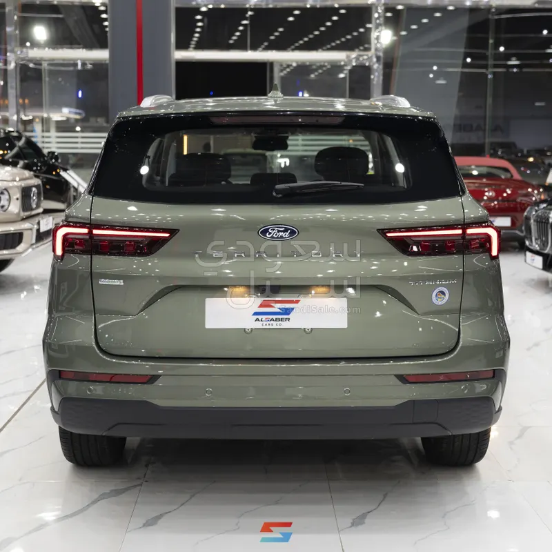 2026 فورد تيريتوري تيتانيوم بلس