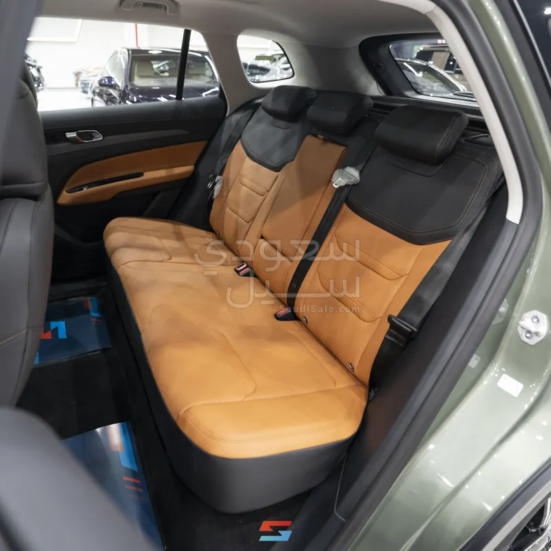 2026 فورد تيريتوري تيتانيوم بلس