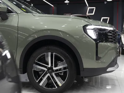 2026 فورد تيريتوري تيتانيوم بلس