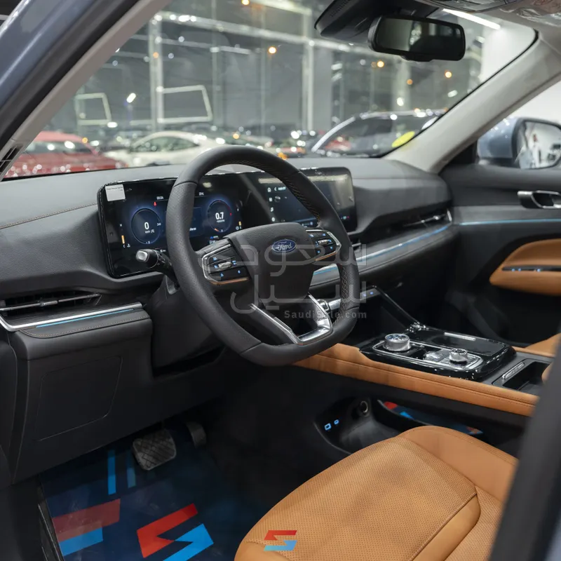 2026 فورد تيريتوري تيتانيوم بلس