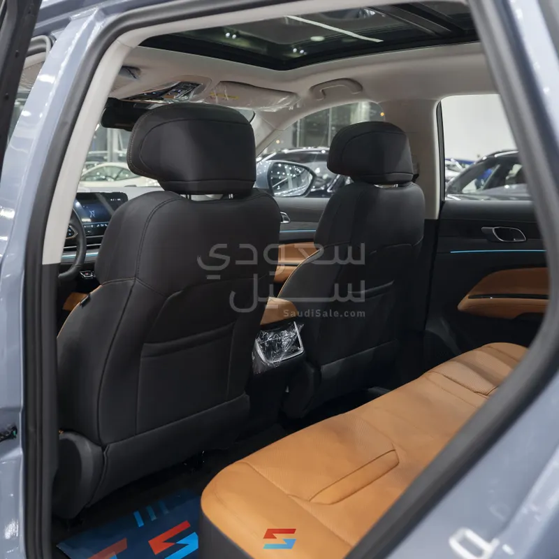 2026 فورد تيريتوري تيتانيوم بلس