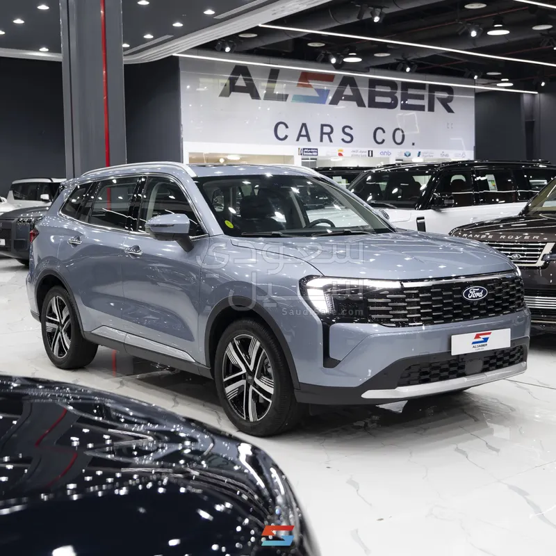 2026 فورد تيريتوري تيتانيوم بلس