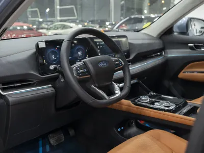 2026 فورد تيريتوري تيتانيوم بلس