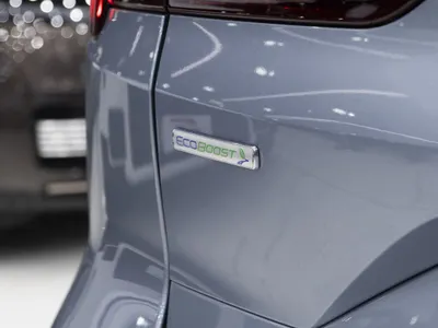 2026 فورد تيريتوري تيتانيوم بلس