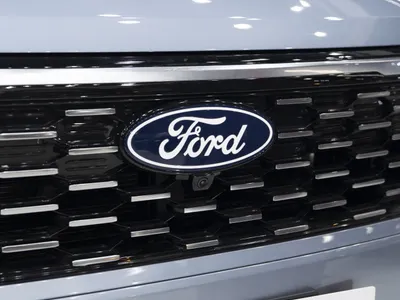 2026 فورد تيريتوري تيتانيوم بلس