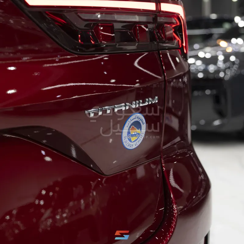 2026 فورد تيريتوري تيتانيوم بلس