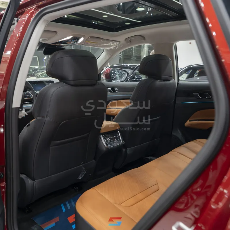 2026 فورد تيريتوري تيتانيوم بلس