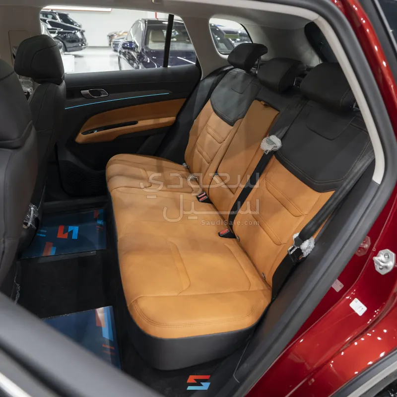 2026 فورد تيريتوري تيتانيوم بلس