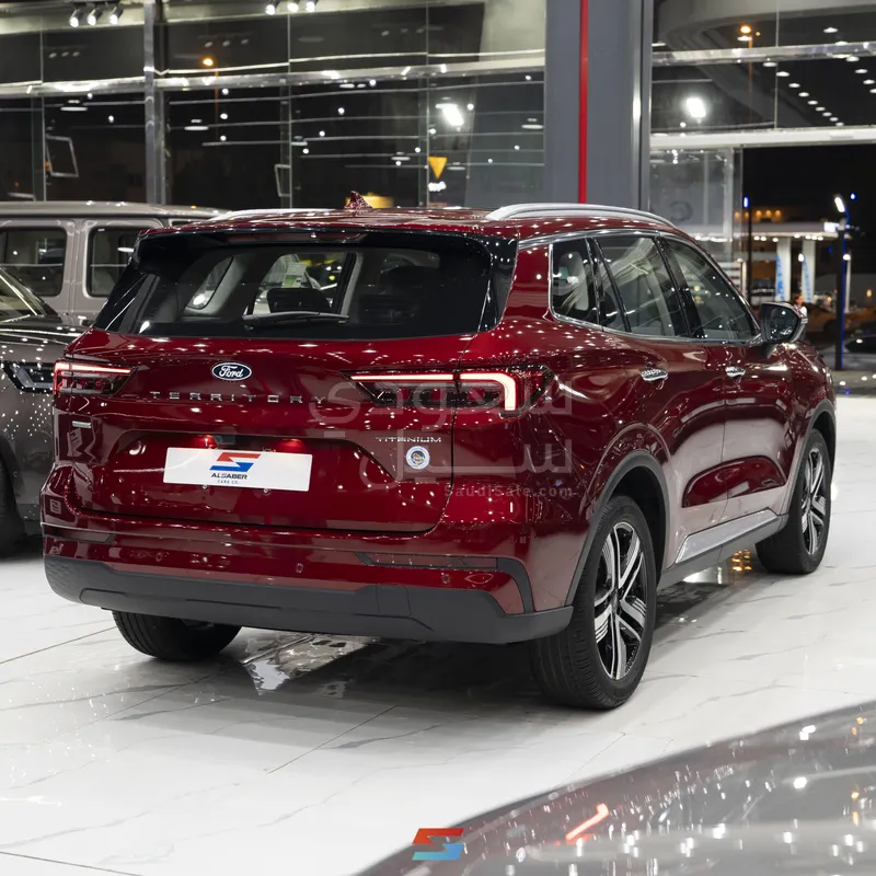2026 فورد تيريتوري تيتانيوم بلس