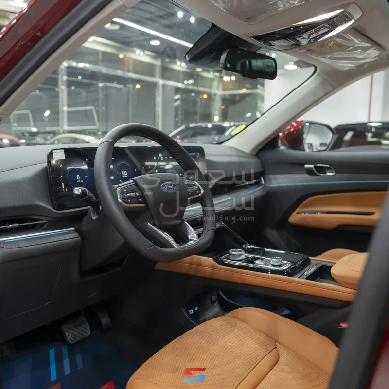 2026 فورد تيريتوري تيتانيوم بلس