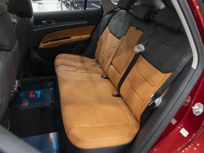 2026 فورد تيريتوري تيتانيوم بلس