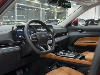 2026 فورد تيريتوري تيتانيوم بلس