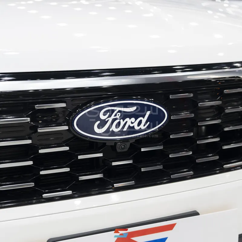 2026 فورد تيريتوري تيتانيوم بلس