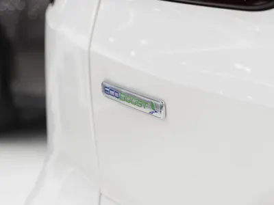 2026 فورد تيريتوري تيتانيوم بلس