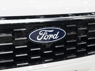 2026 فورد تيريتوري تيتانيوم بلس