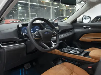 2026 فورد تيريتوري تيتانيوم بلس