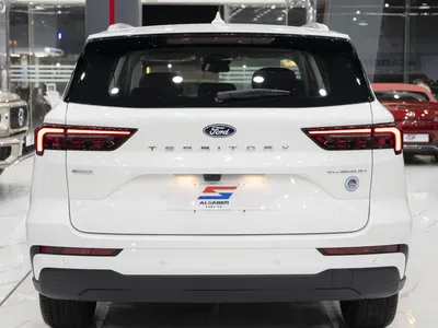 2026 فورد تيريتوري تيتانيوم بلس