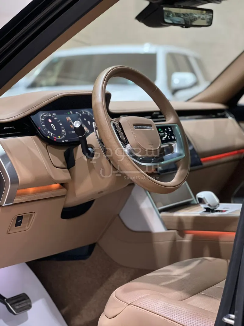 2024 لاند روفر رينج روفر فوج اس في