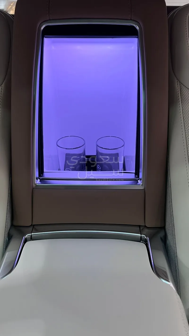 2024 لاند روفر رينج روفر فوج اس في