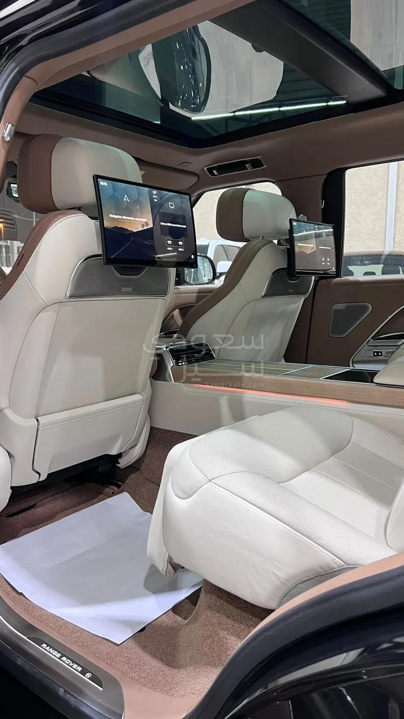 2024 لاند روفر رينج روفر فوج اس في