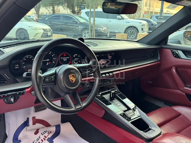 2025 بورش 911 كاريرا اس