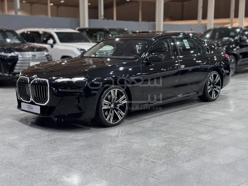 2024 بي ام دبليو الفئة السابعة 735أي