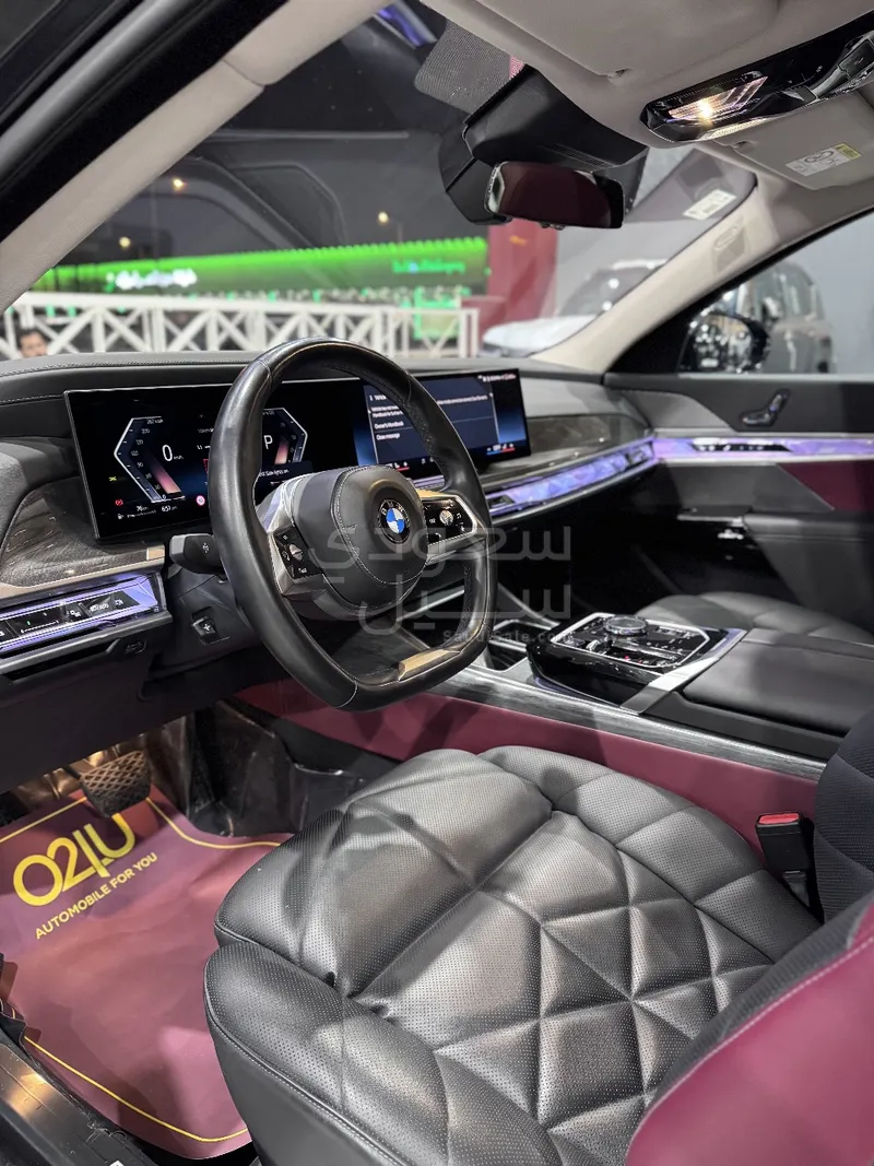 2024 بي ام دبليو الفئة السابعة 735أي