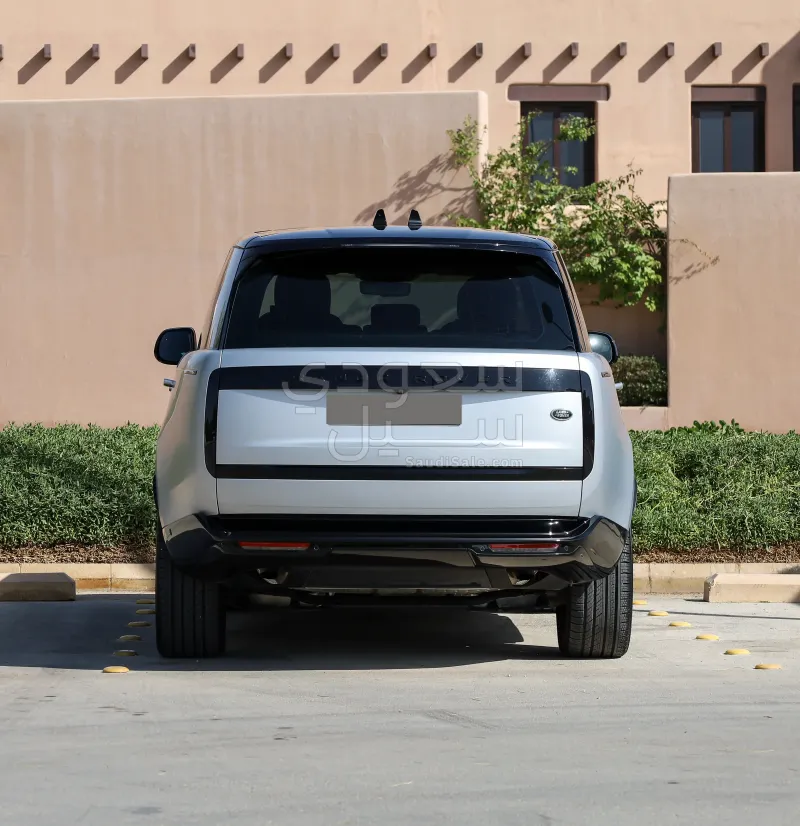 2023 لاند روفر رينج روفر اتش اس اي