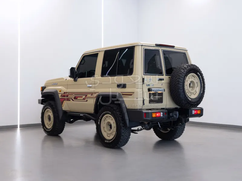 2024 تويوتا لاند كروزر ربع ال اكس