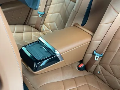 2026 بي ام دبليو الفئة السابعة 735أي