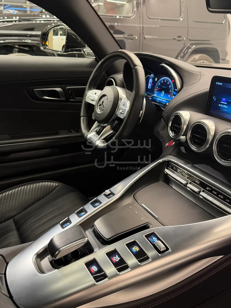 2020 مرسيدس - بنز جي تي