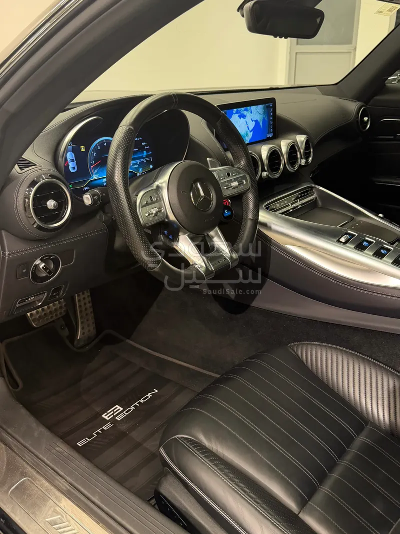 2020 مرسيدس - بنز جي تي