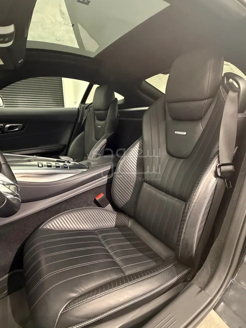 2020 مرسيدس - بنز جي تي