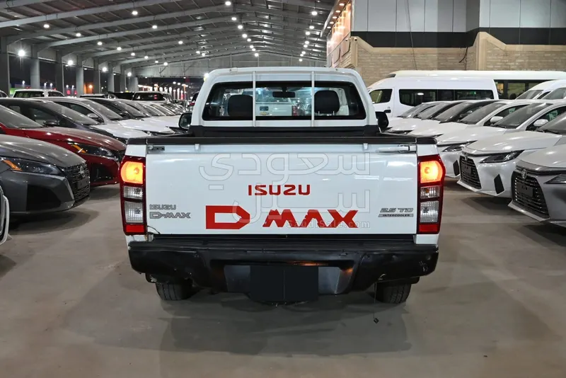 2016 ايسوزو دي ماكس غماره