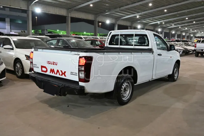 2016 ايسوزو دي ماكس غماره