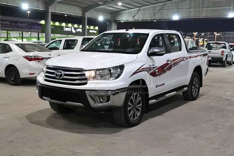 2016 تويوتا هاي لوكس غمارتين