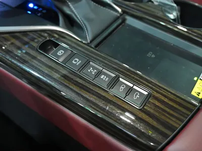 2024 لكزس إل إكس 600