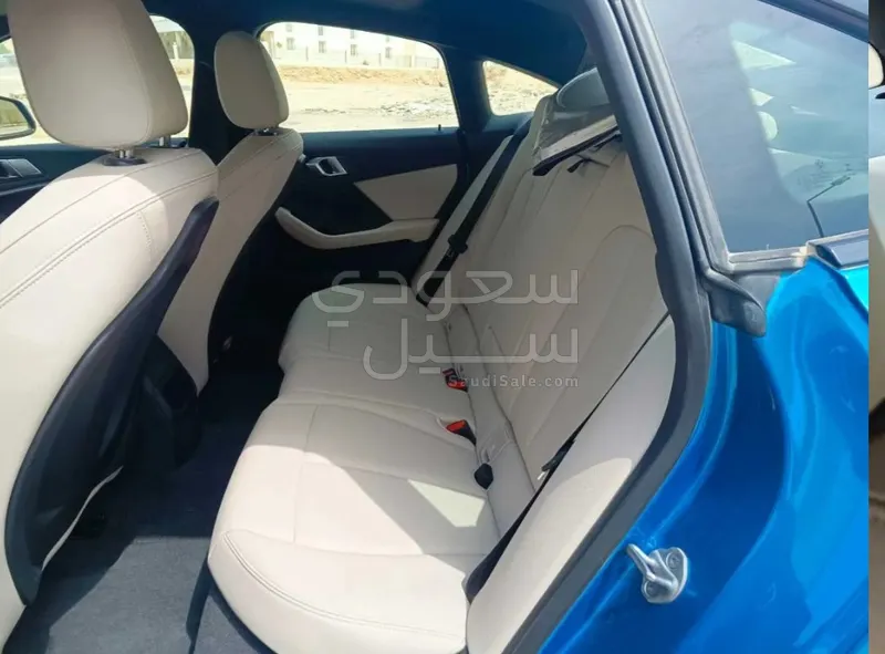 2023 بي ام دبليو الفئة الثانية 218 أي