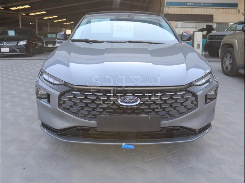 2026 فورد توروس تايتينيوم