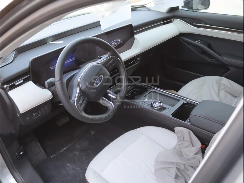 2026 فورد توروس تايتينيوم