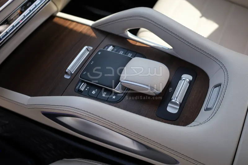 2022 مرسيدس - بنز جي إل إس 450