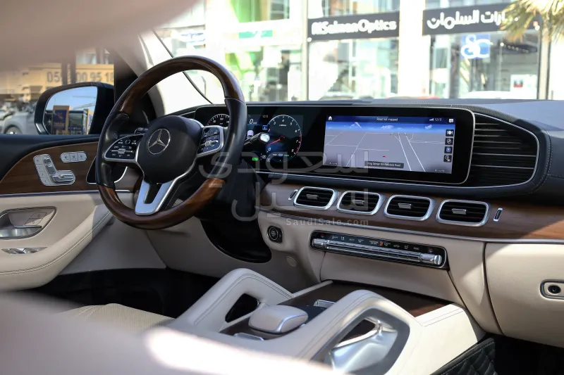 2022 مرسيدس - بنز جي إل إس 450