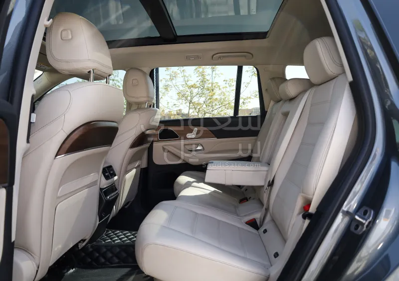 2022 مرسيدس - بنز جي إل إس 450