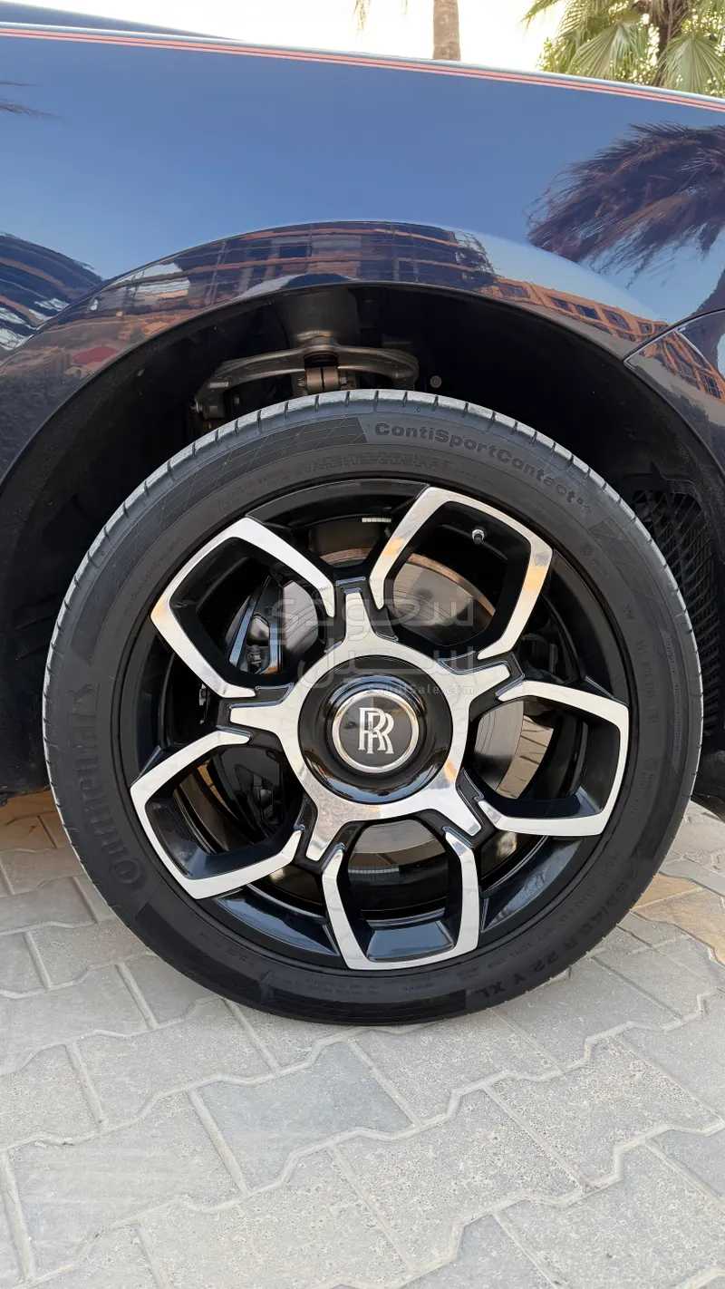 2022 رولز رويس كولينان بلاك بادج